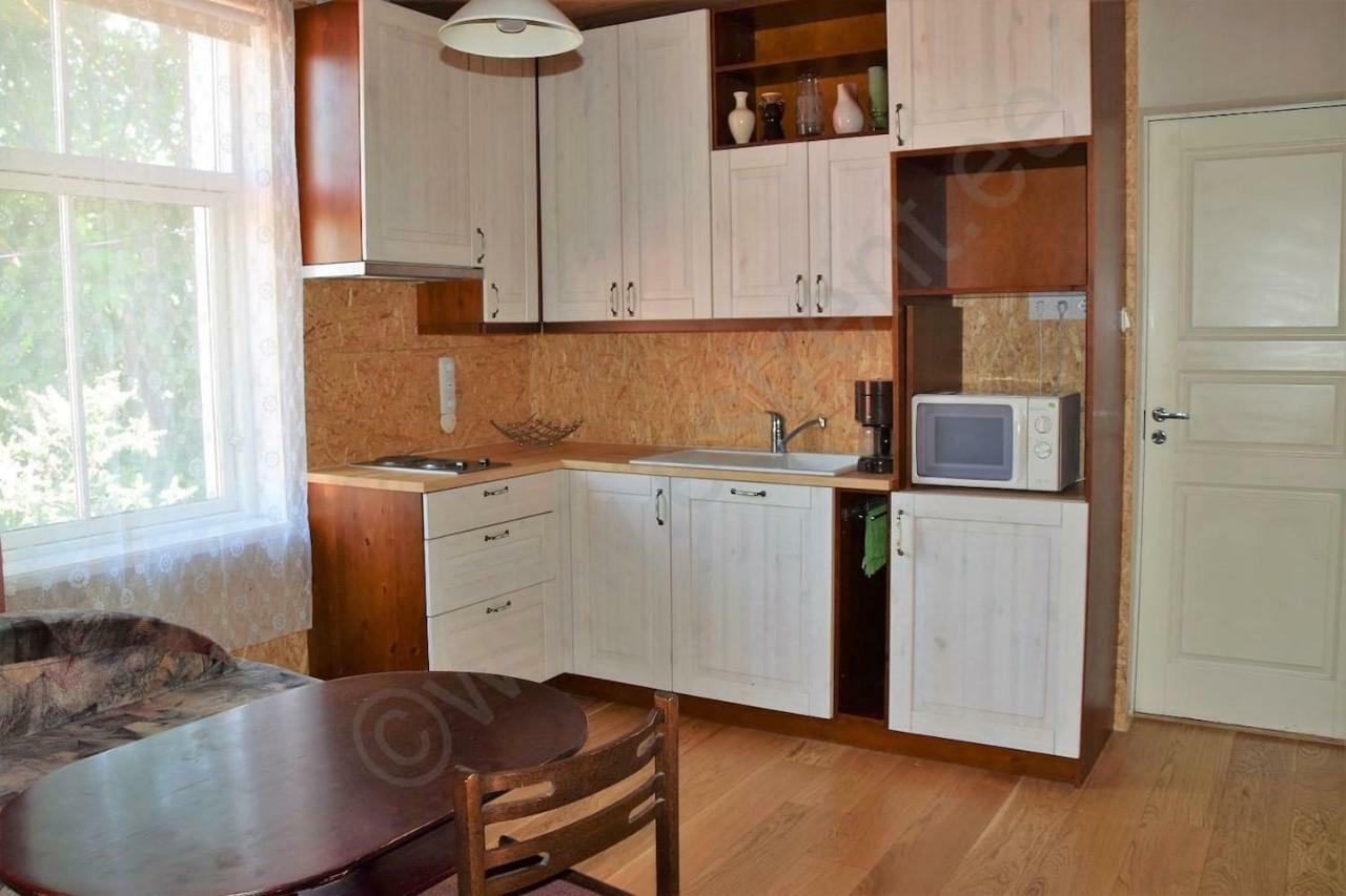 Private Apartment In The Centre Of Parnu/Pernau 외부 사진